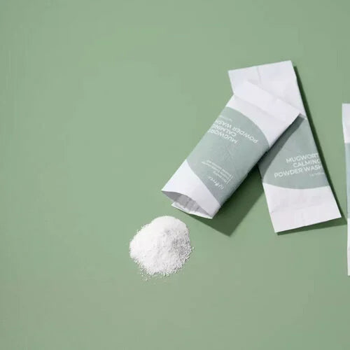 Isntree Mugwort Calming Powder Wash