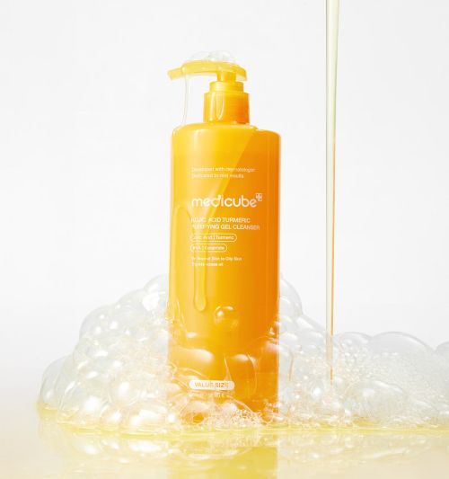 medicube Kojic Acid Turmeric Purifying Gel Cleanser 500ml - Koreanskinca.re