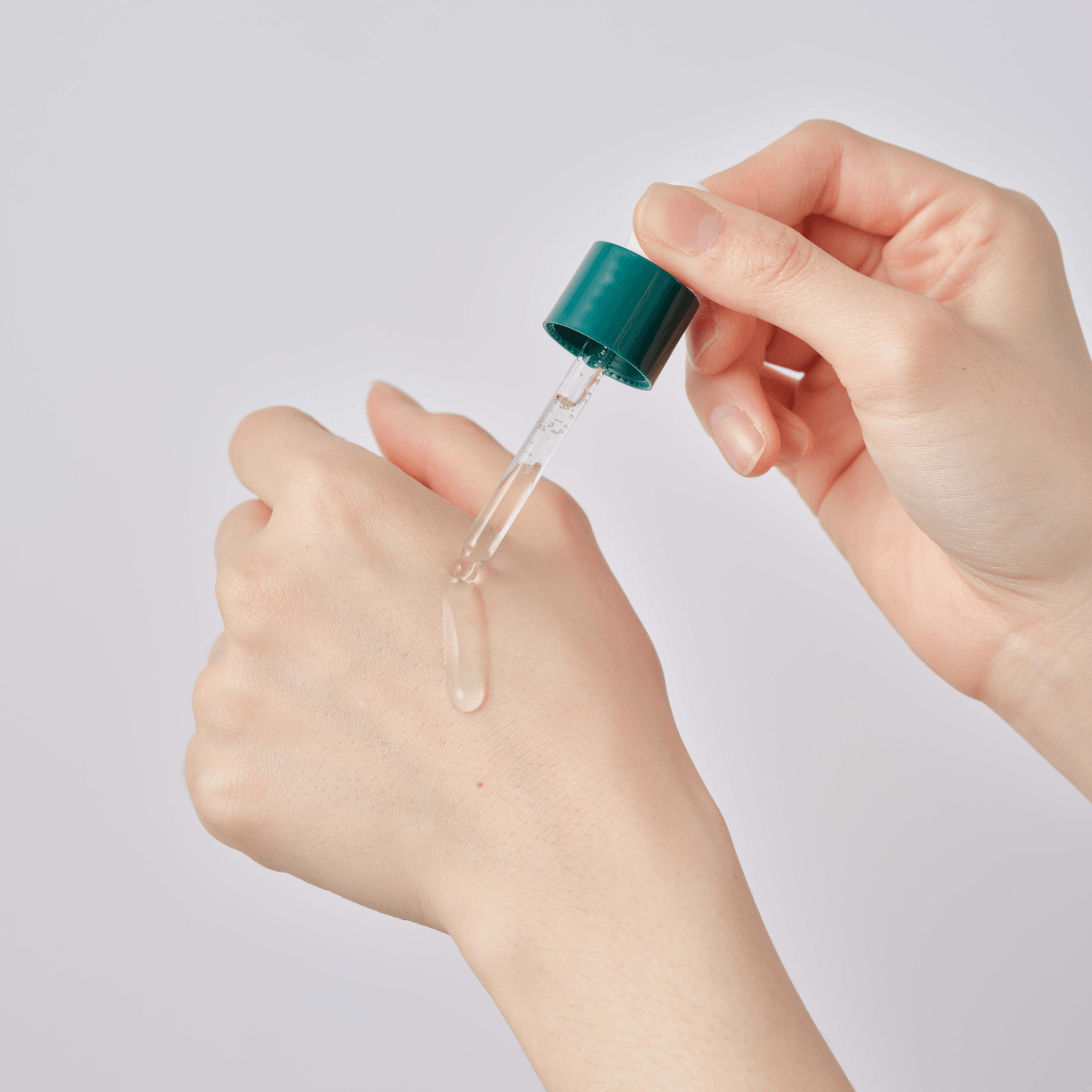 Round Lab Pine Calming Cica Ampoule 50ml - Koreanskinca.re